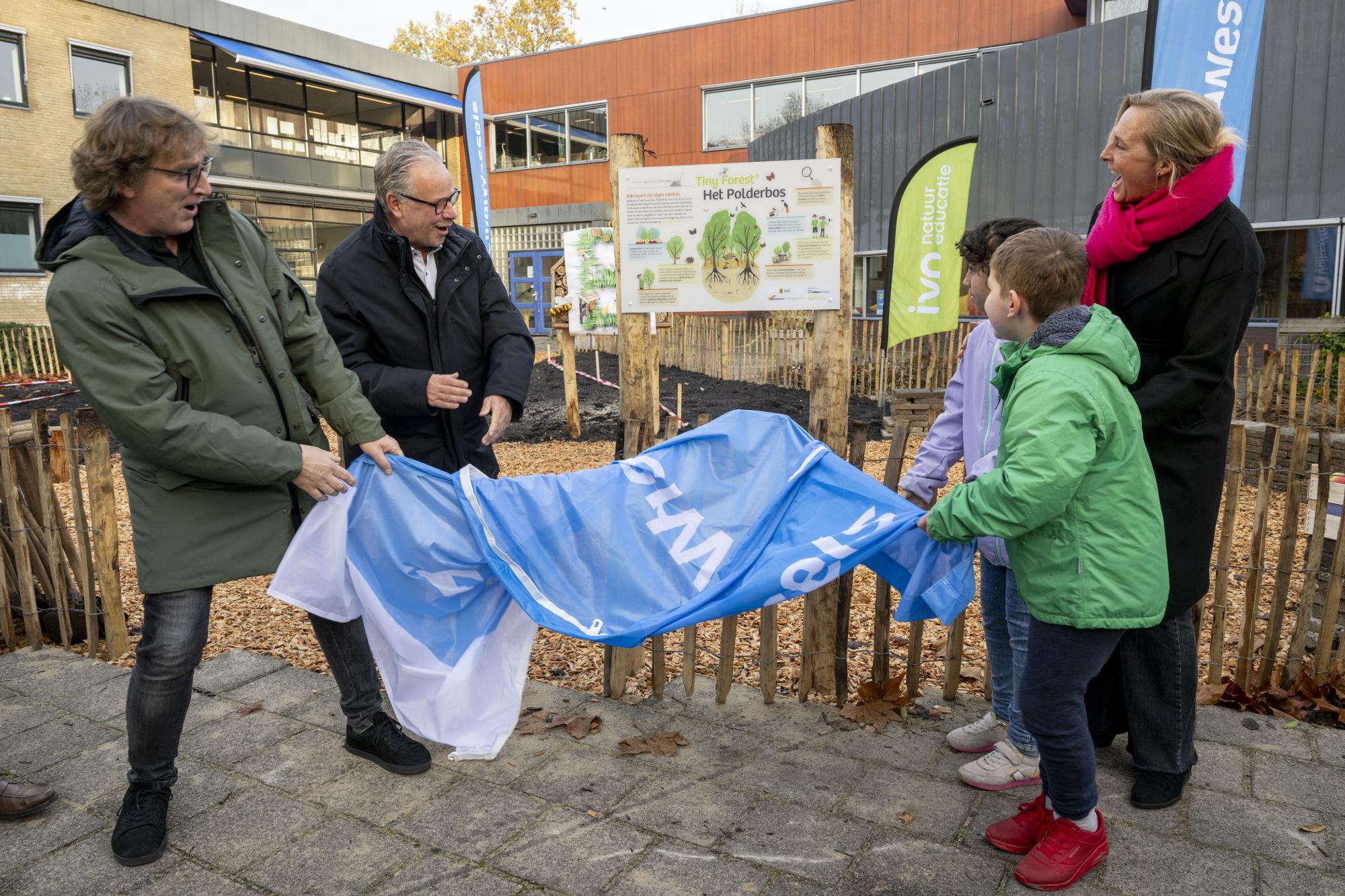 Derde Tiny Forest voor Schiedam bij basisschool MDO De Poldervaart