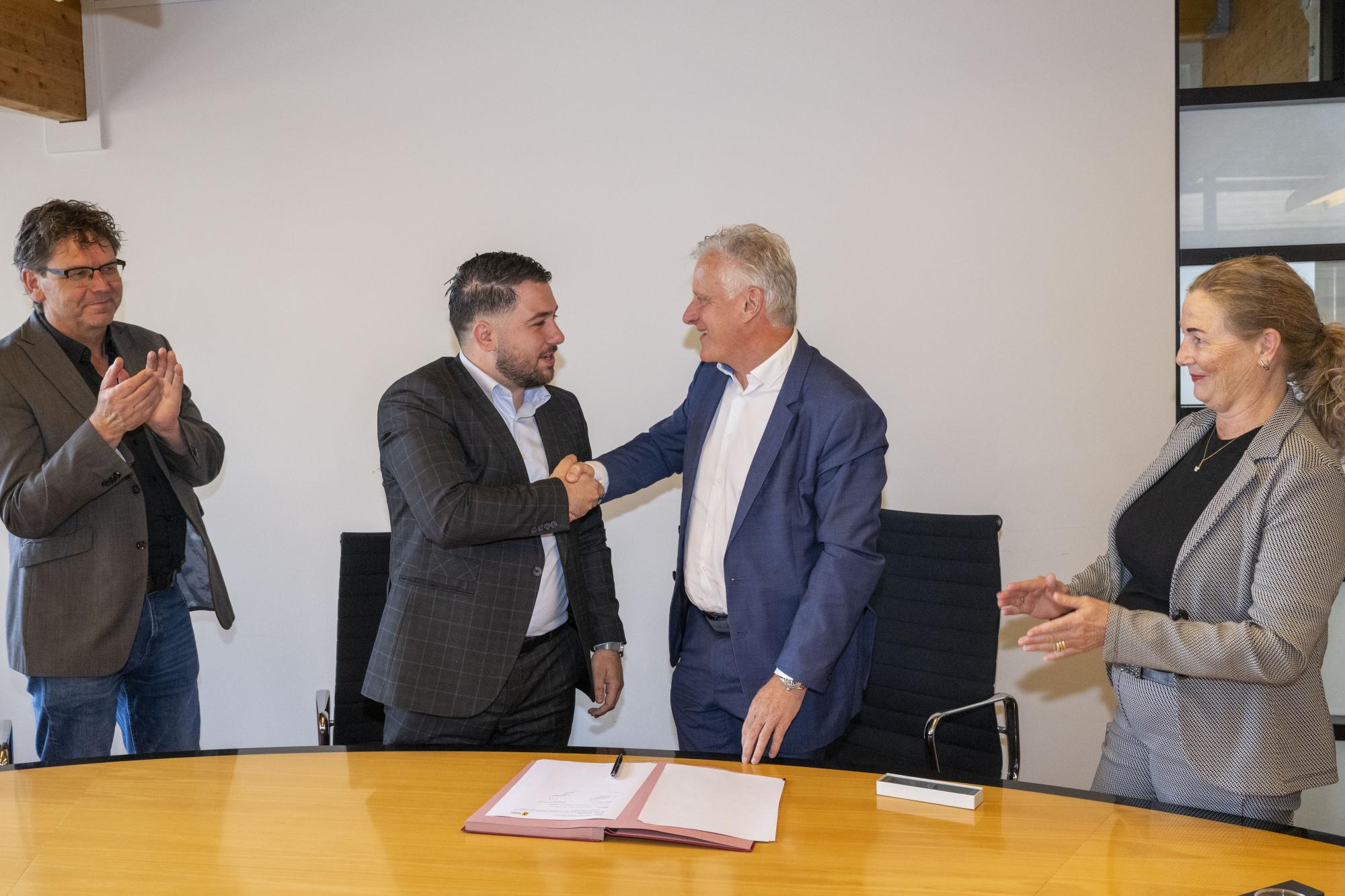 foto ondertekening