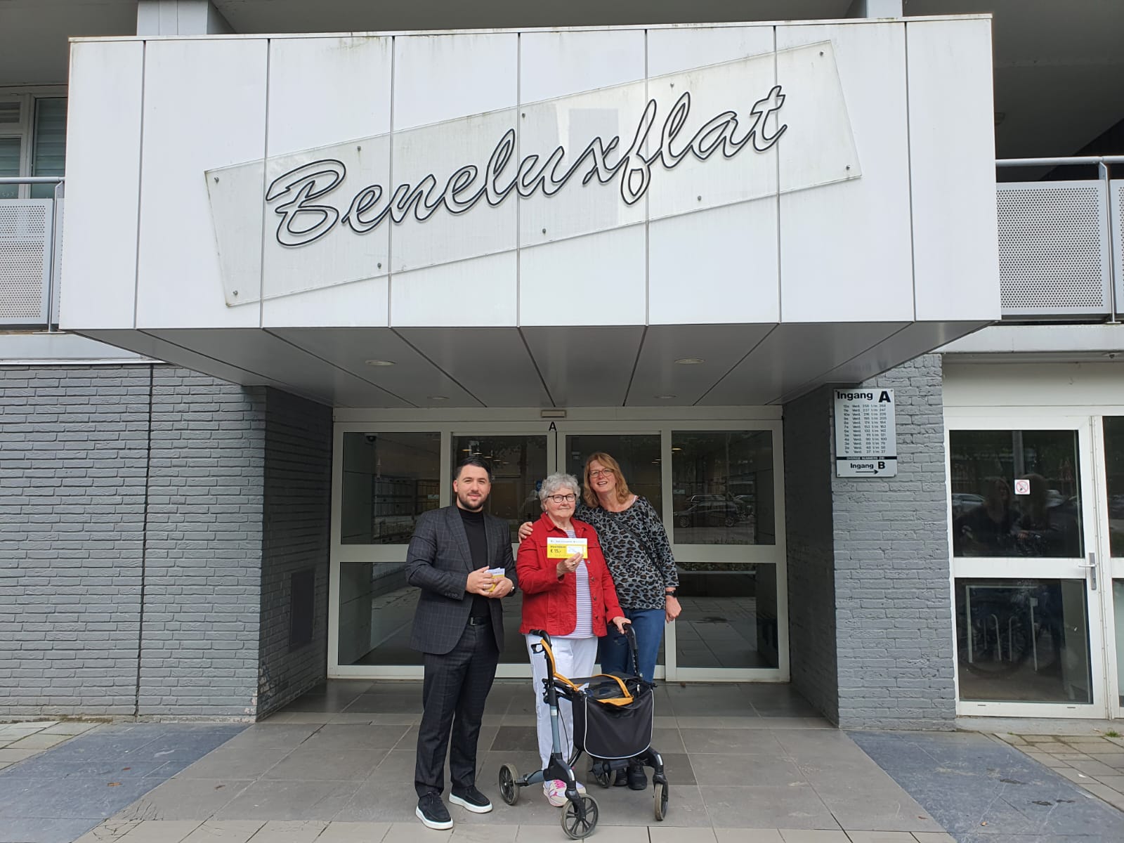 Wethouder Cemil en winkeliers